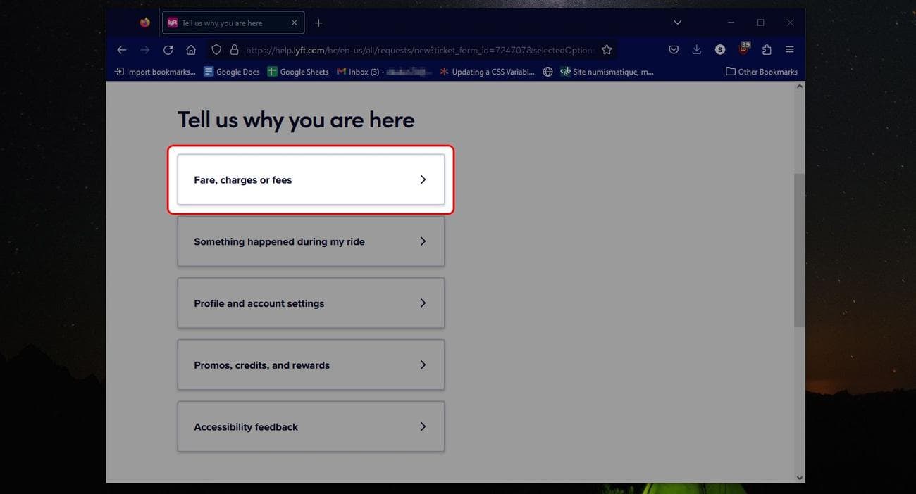 Το διαδικτυακό μενού βοήθειας αναβάτη της Lyft επισημαίνει την επιλογή Ναύλος, χρεώσεις ή χρεώσεις