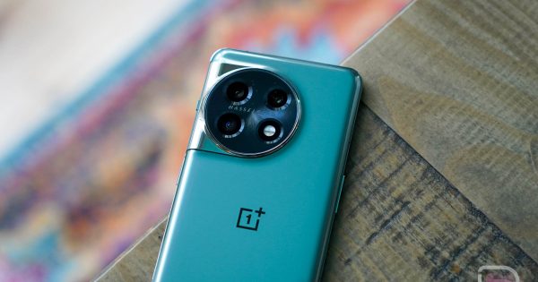 Διαρροή προδιαγραφών OnePlus 12: Αναβαθμίσεις σε τσιπ, μπαταρία
