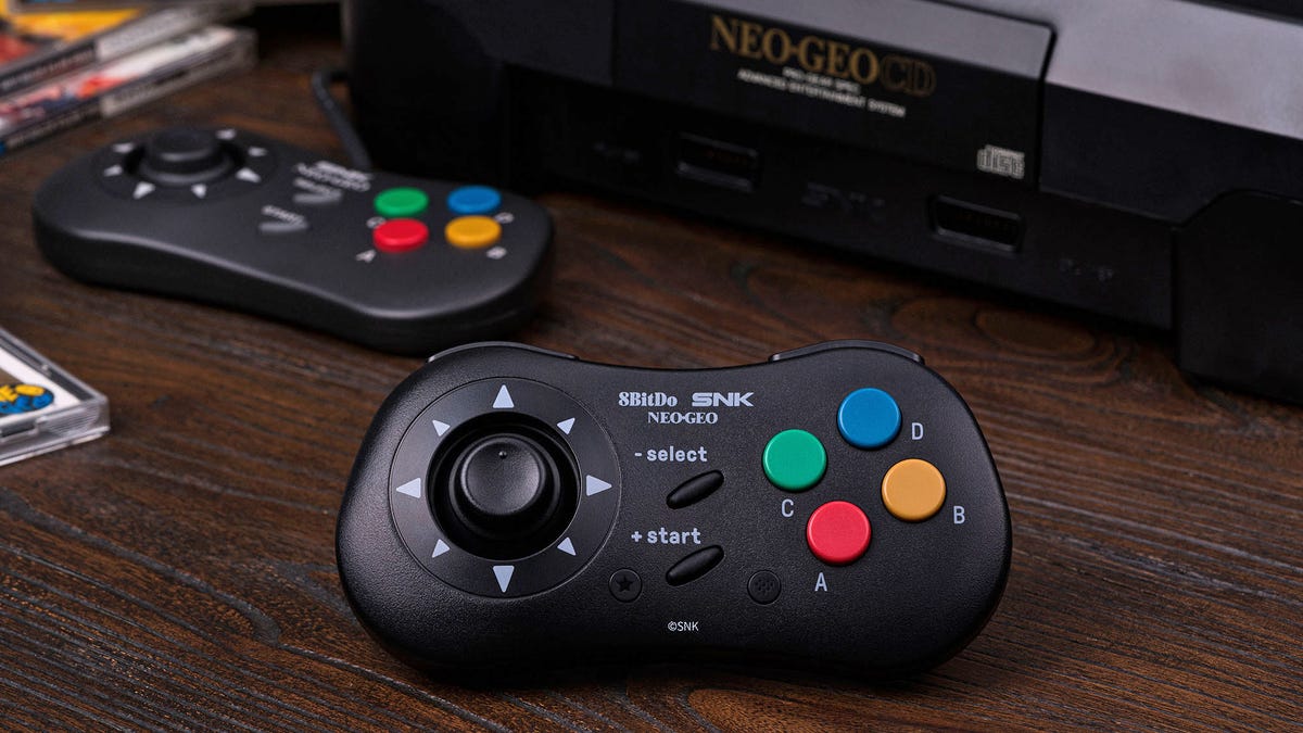 Η 8BitDo έδωσε στο Gamepad του CD NEOGEO μια ασύρματη αναβάθμιση
