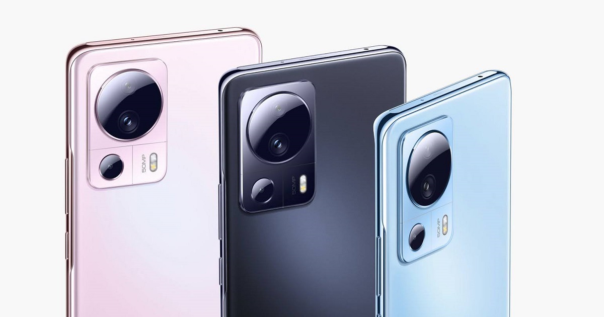 Η ελαφριά ναυαρχίδα έχει 120Hz και Snapdragon 7 Gen 1