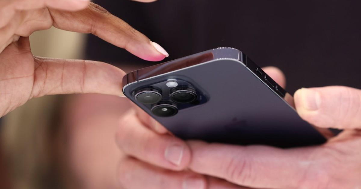 Με τιτάνιο και πολύ λεπτότερα bezels για την οθόνη