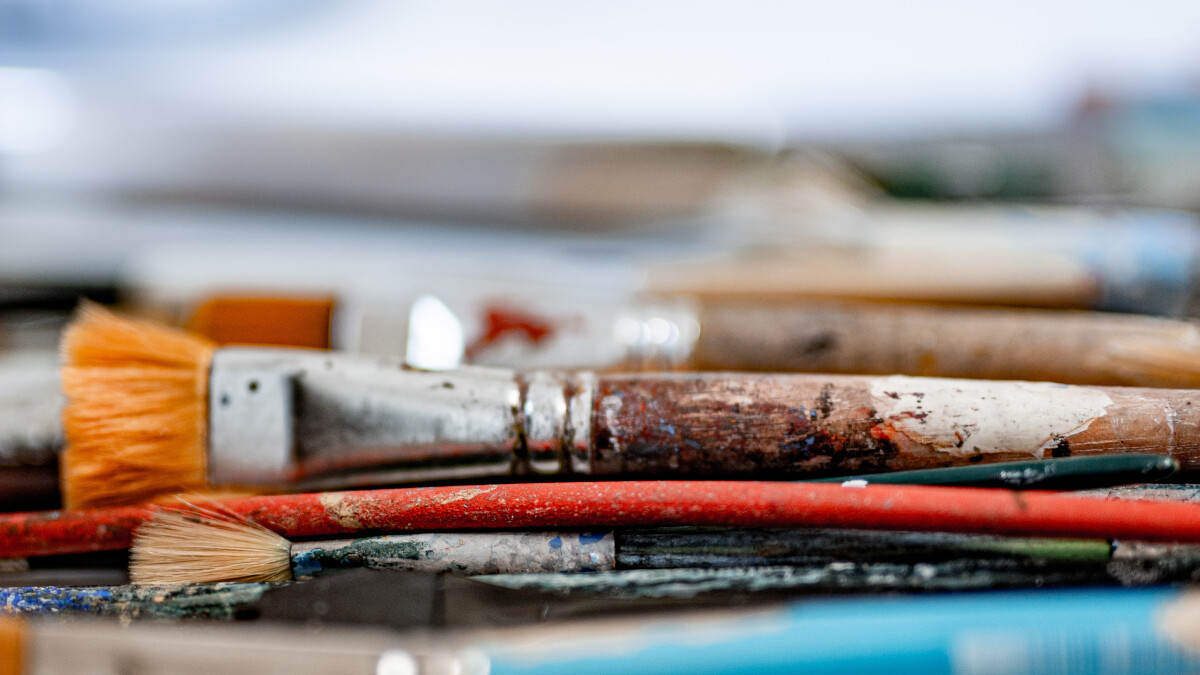 1860's painting shows smartphone in modern interpretation