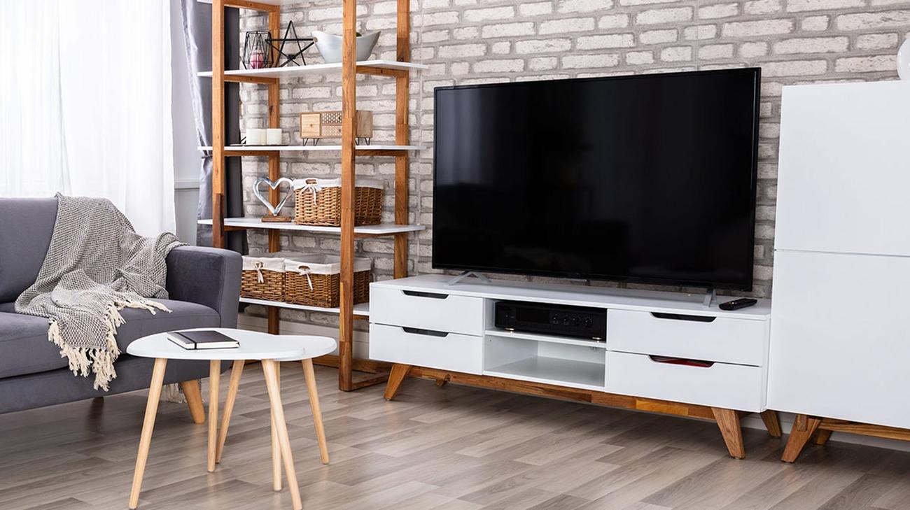 Πόσα χρήματα θα εξοικονομήσει η αποσύνδεση της τηλεόρασης και των αξεσουάρ μου;