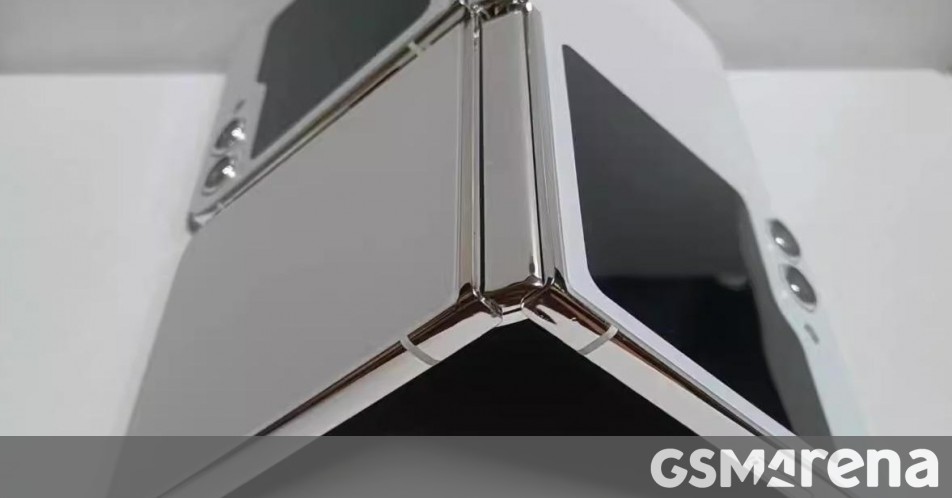 Τα ομοιώματα Samsung Galaxy Z Flip5 που χειρίζονται, εξακολουθούν να έχουν ένα κενό
