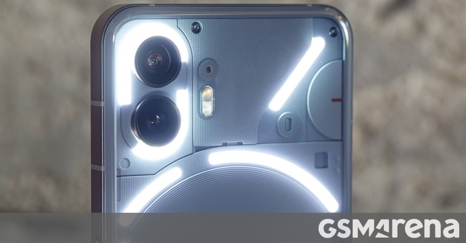 Το Nothing Phone (2) κυκλοφορεί σήμερα στην Ινδία
