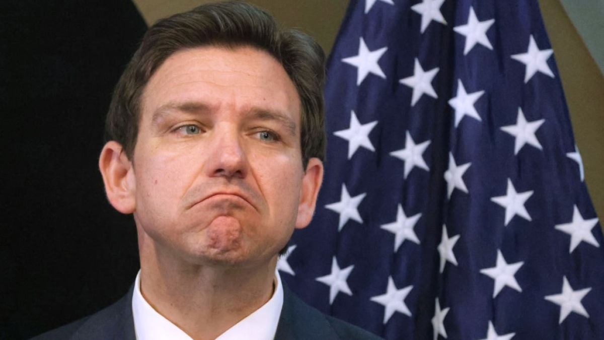 Το "Peaky Blinders" απαντά στη διαφήμιση κατά των LGBTQ Ron DeSantis που χρησιμοποίησε πλάνα από την εκπομπή
