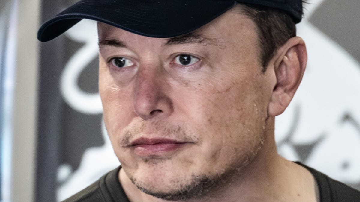 Το Twitter καταργεί την απαγόρευση του Dom Lucre που δημοσίευσε φωτογραφίες «Παιδικής εκμετάλλευσης».
