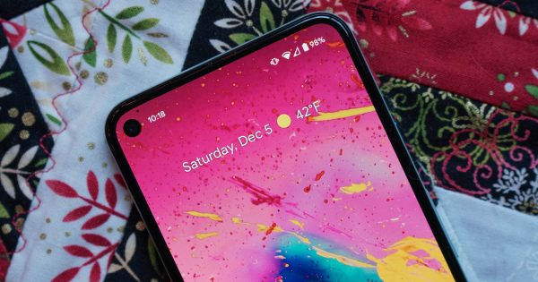 Το γραφικό στοιχείο με μια ματιά της Google παίρνει υλικό που επισκευάζετε
