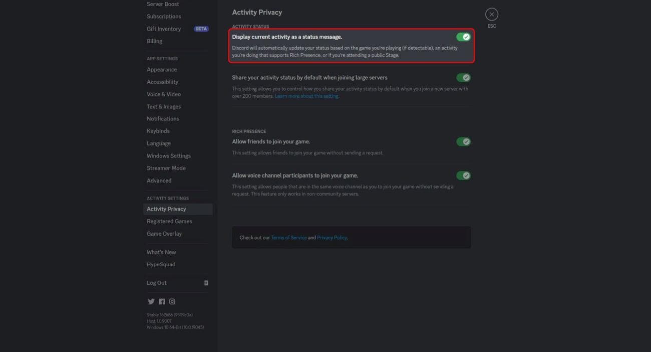 Discord Activity Privacy μενού που επισημαίνει την εμφάνιση της τρέχουσας δραστηριότητας ως επιλογή εναλλαγής μηνύματος κατάστασης