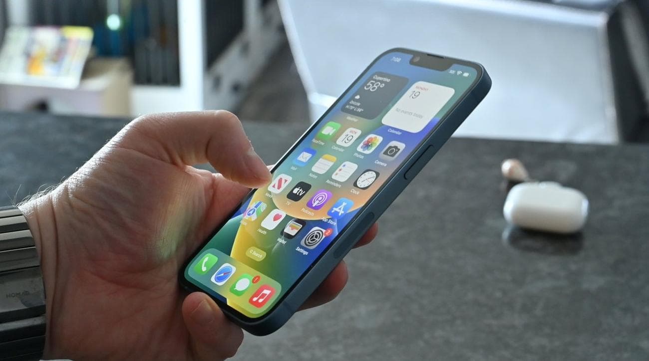 Το μερίδιο αγοράς της Apple αυξάνεται καθώς οι παγκόσμιες πωλήσεις smartphone έφτασαν σε νέο χαμηλό