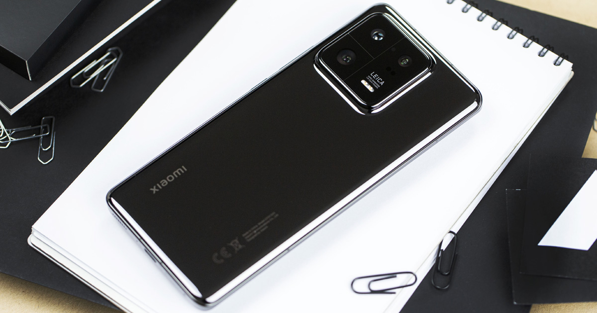 6,73" AMOLED, κάμερα Leica 50 MPx και 120 W
