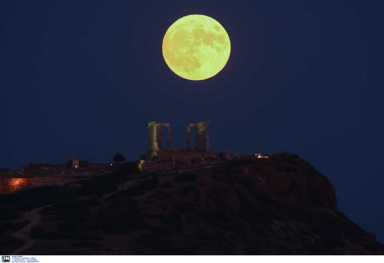 , Μπλε Υπερπανσέληνος: Μοναδικές εικόνες από Ελλάδα και εξωτερικό του σπάνιου φαινομένου, TechWar.gr