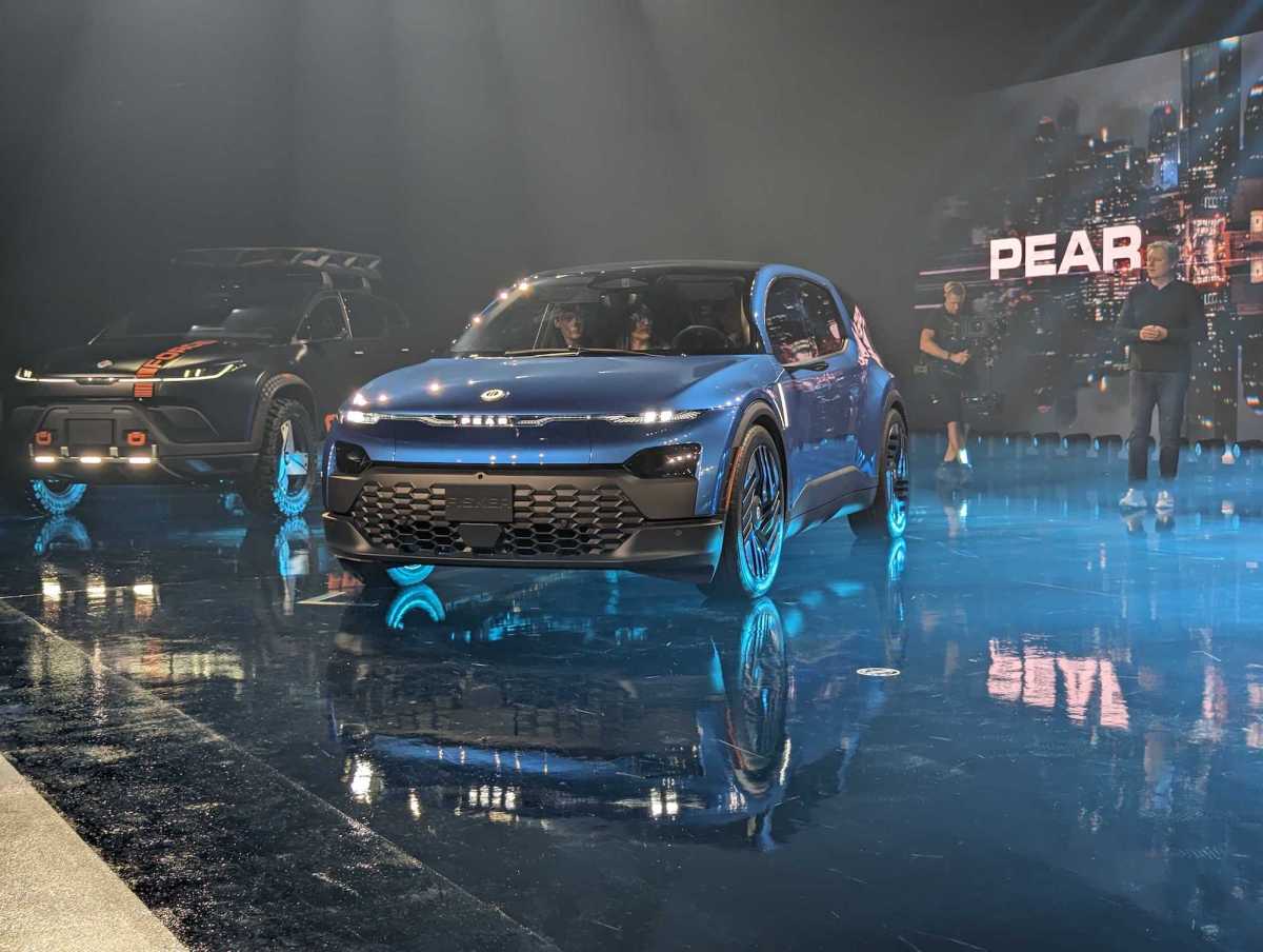 Henrik Fisker: Δεν υπάρχει "τελικό συμπέρασμα" ακόμη στη συμφωνία με τη Foxconn
