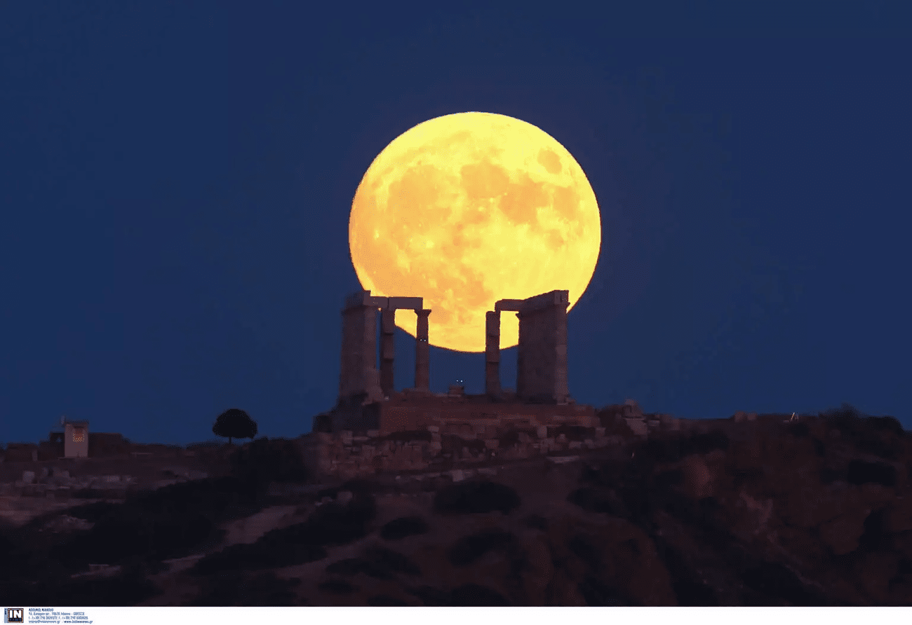 , Μπλε Υπερπανσέληνος: Μοναδικές εικόνες από Ελλάδα και εξωτερικό του σπάνιου φαινομένου, TechWar.gr