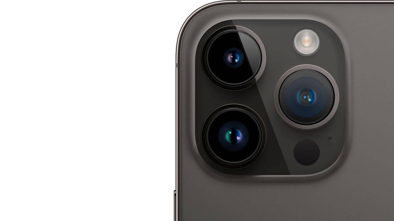 , Is the folding screen worth an extra $700?, TechWar.gr