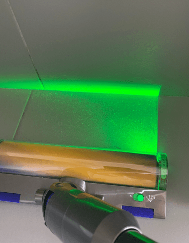 , Dyson V12 Detect Slim review: If you walk barefoot in your home, your vacuum needs a laser, TechWar.gr