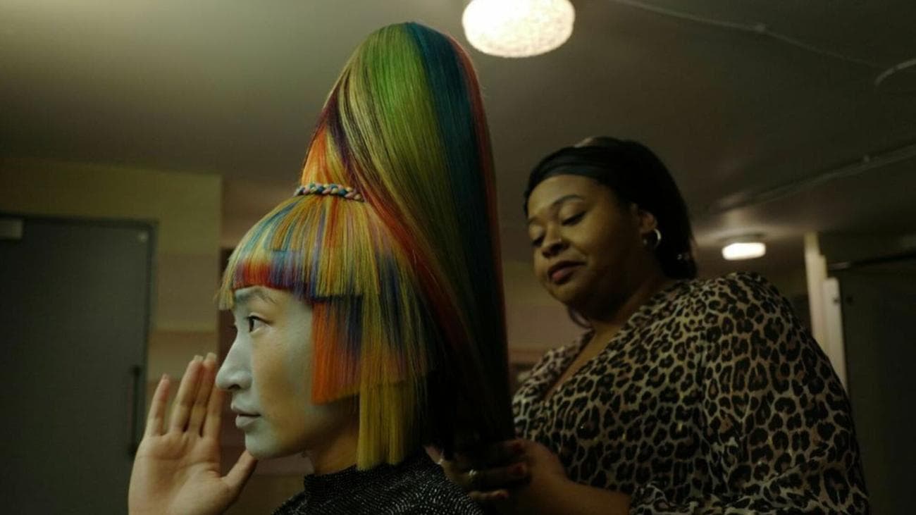 Η Kae Alexander ως Inez και η Kayla Meikle ως Divine in "Medusa Deluxe."