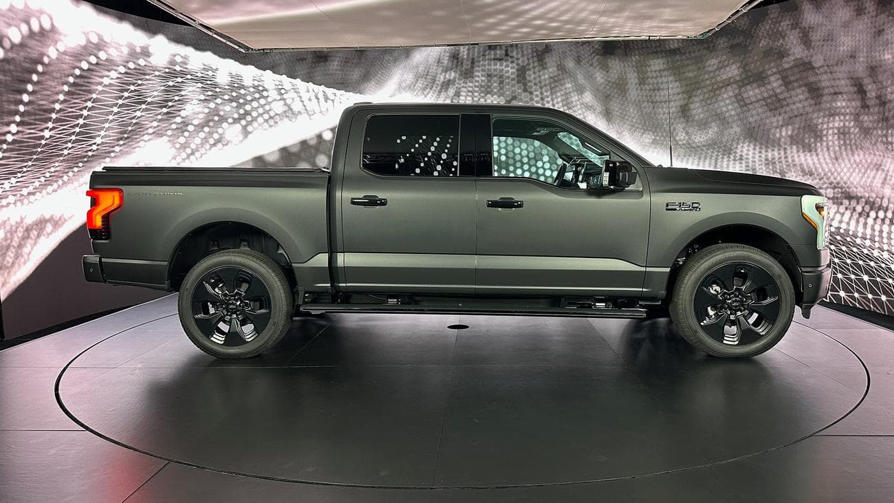 , Ford’s F-150 Lightning Platinum Black edition is a hot choice, TechWar.gr