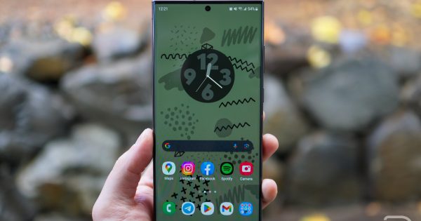 Ήρθε η ώρα για μερικές φρέσκες ταπετσαρίες