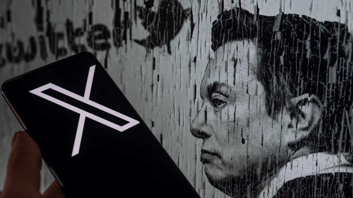 Η αλλαγή του ονόματος «X» του Twitter οδήγησε σε τεράστια μείωση στις λήψεις του App Store
