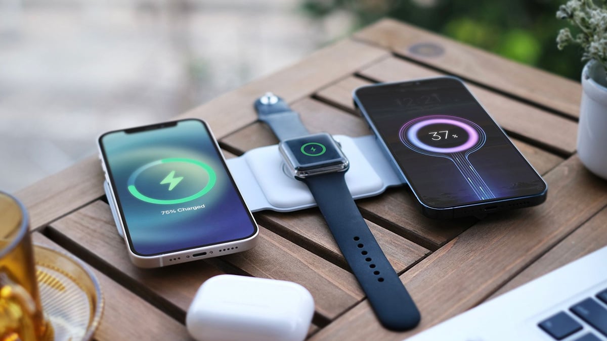 Καλύτερη προσφορά σταθμών φόρτισης: Πτυσσόμενοι ασύρματοι σταθμοί φόρτισης MagStack 3-σε-1 προς πώληση για 88 $
