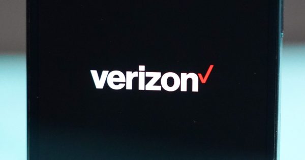  Κατεστραμμένο τηλέφωνο;  Έχει τελειώσει η σεζόν ανοιχτής εγγραφής στη Verizon
