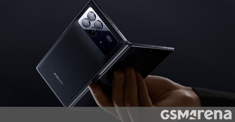 Ο Lei Jun μοιράζεται επίσημες εικόνες Xiaomi Mix Fold 3
