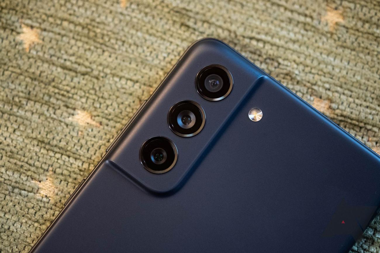 Οι καλύτερες θήκες Samsung Galaxy S21 FE το 2023
