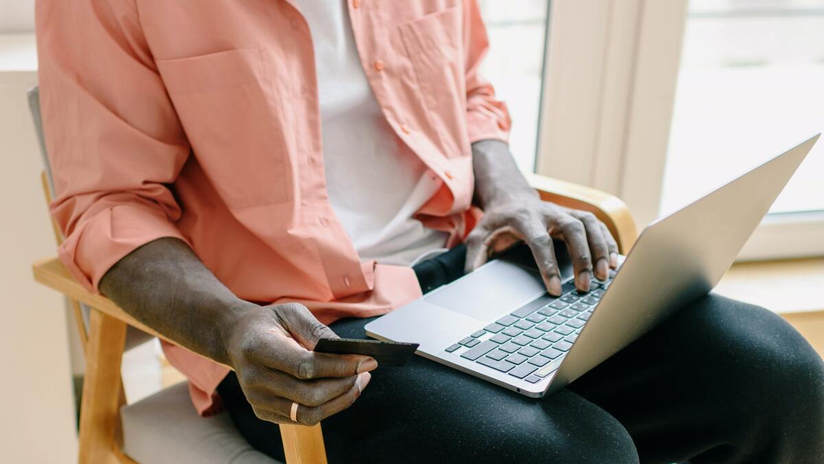 Πώς να ξεμπλοκάρετε το Max δωρεάν
