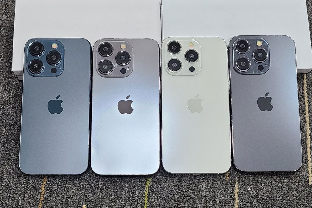 Τα εικονικά μοντέλα δείχνουν φημολογούμενα χρώματα iPhone 15 Pro
