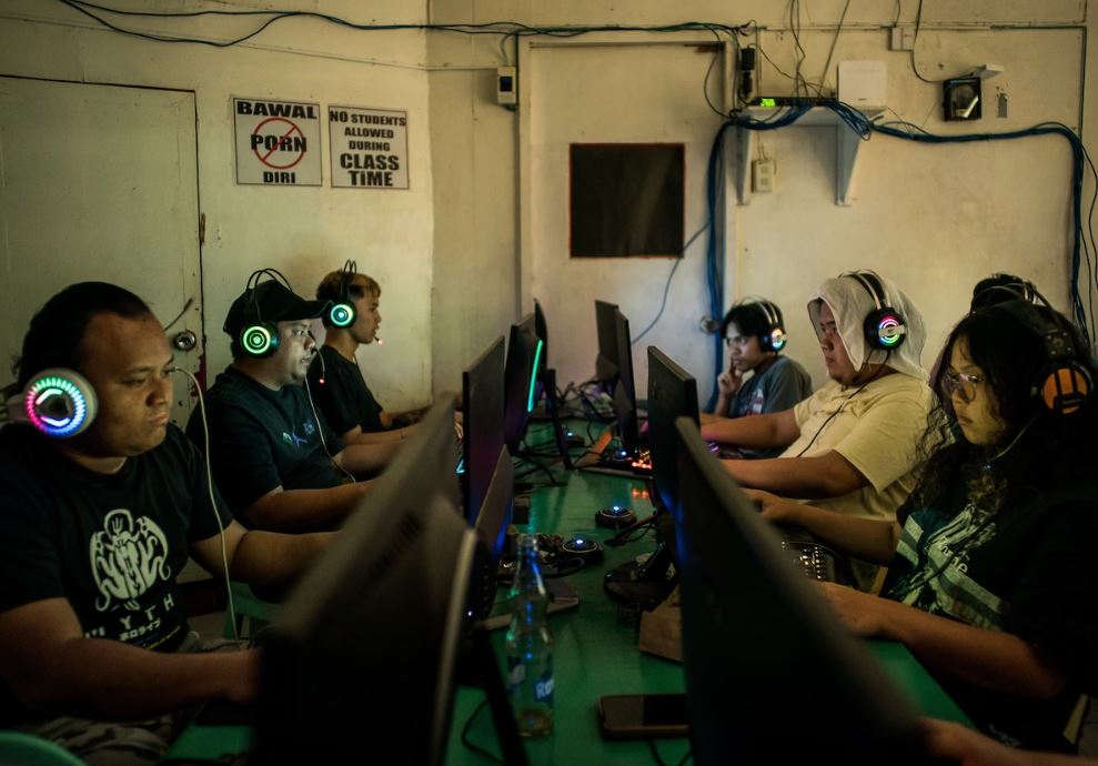 Τεχνητή νοημοσύνη: Πίσω από την έκρηξη της ΑΙ, κρύβεται ένας στρατός εργατών σε «ψηφιακά σούπερ μάρκετ» - Οικονομικός Ταχυδρόμος