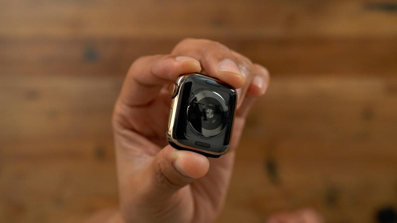 Τι πρέπει να κάνετε και να μην κάνετε για τον καθαρισμό του βρώμικου Apple Watch σας