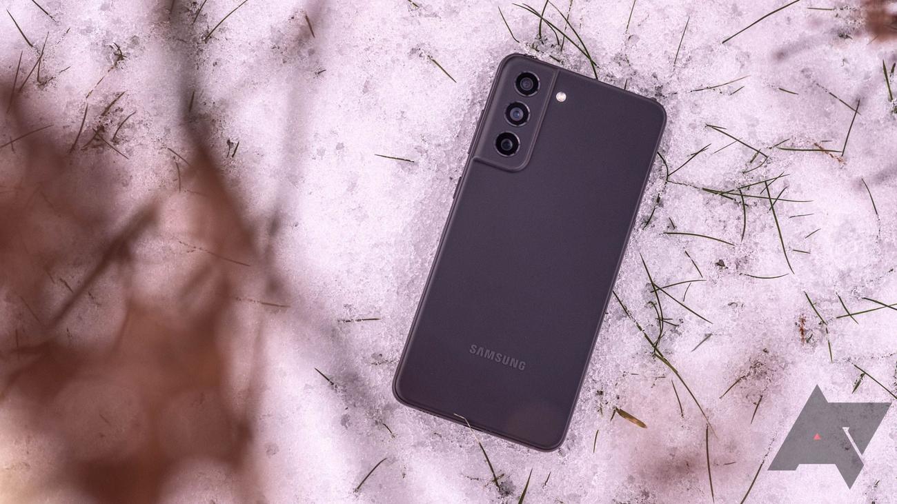 Το Samsung Galaxy S23 FE θα μπορούσε να προσφέρει μια γνώριμη κάμερα selfie
