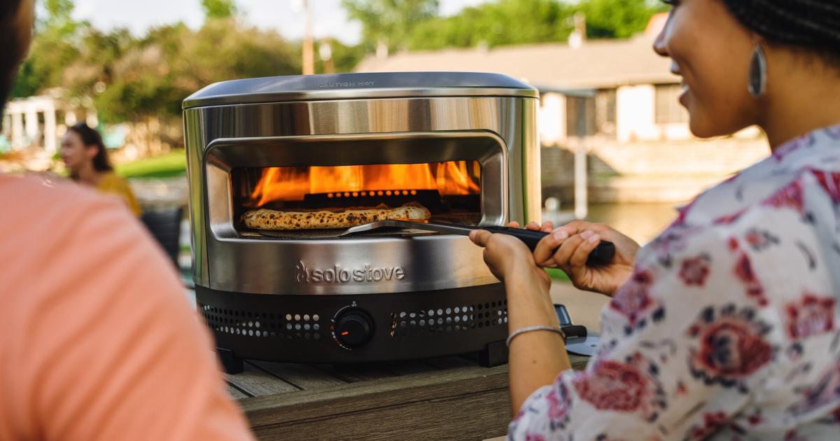 Το Solo Stove παρουσιάζει μια έκδοση μόνο με αέριο 349 $ του φούρνου πίτσας Pi