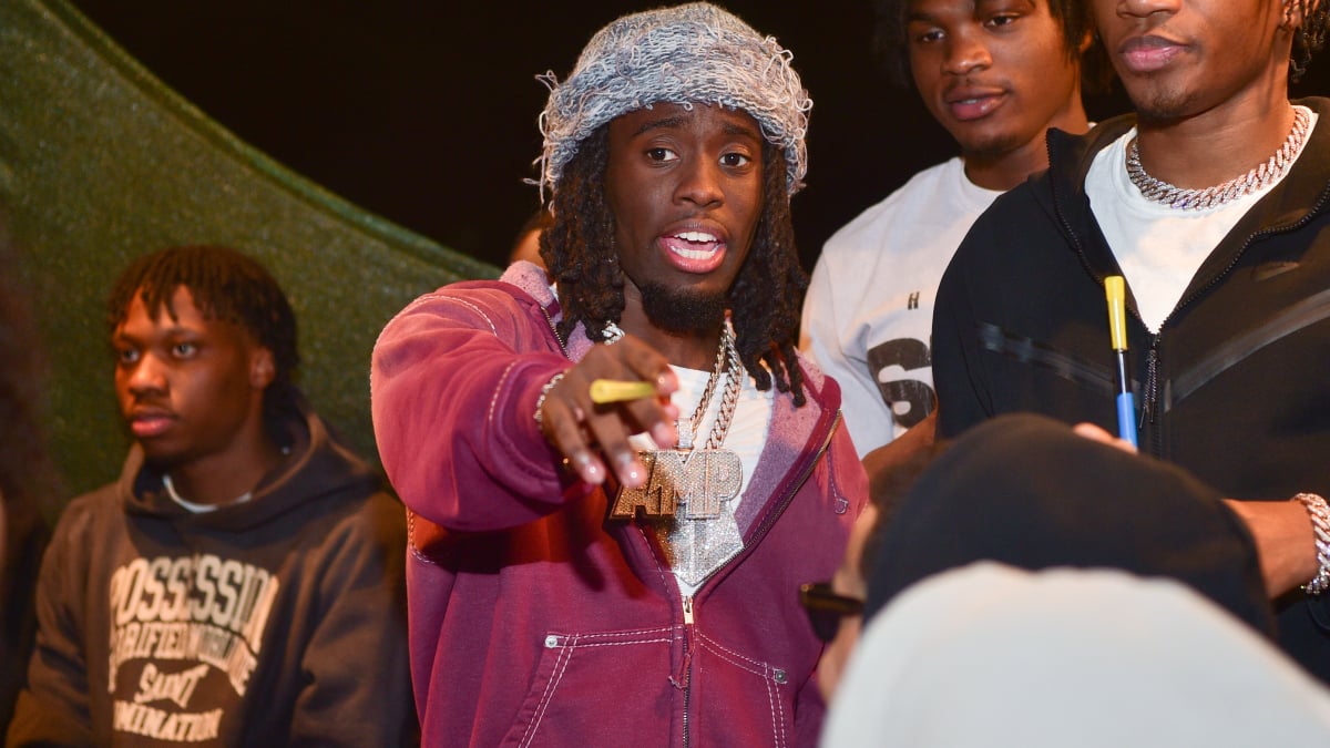 Το δώρο Kai Cenat PS5 κάνει την Union Square στη Νέα Υόρκη να κατακλύζεται από θαυμαστές
