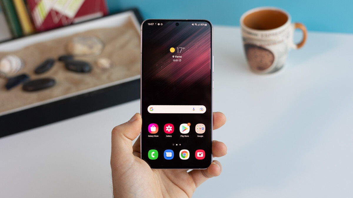 Samsung's still-outstanding Galaxy S22+ is now on sale at its lowest ever price (with no strings)