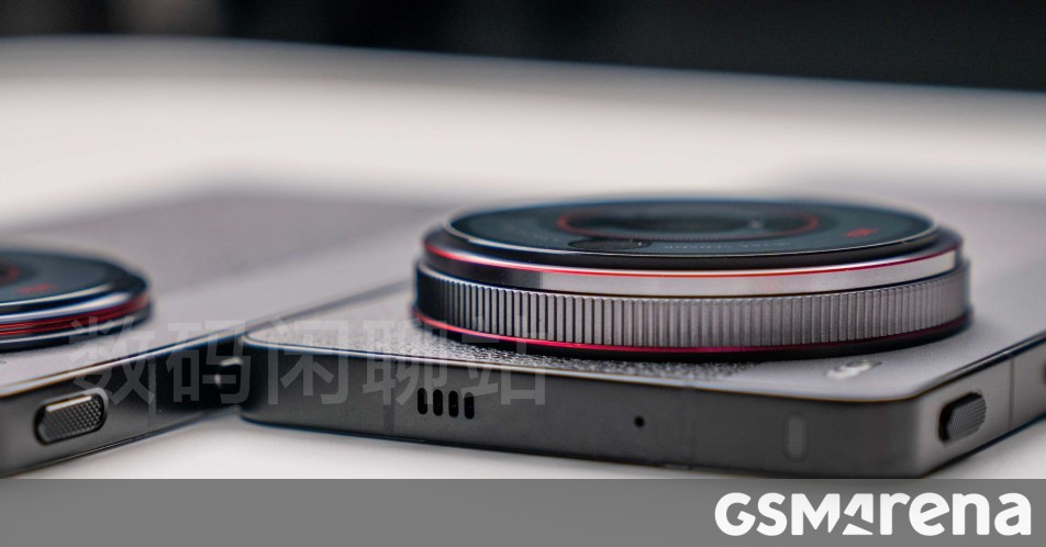 Το πρώτο τηλέφωνο της nubia 1 ιντσών 35 mm με κάμερα που απεικονίζεται
