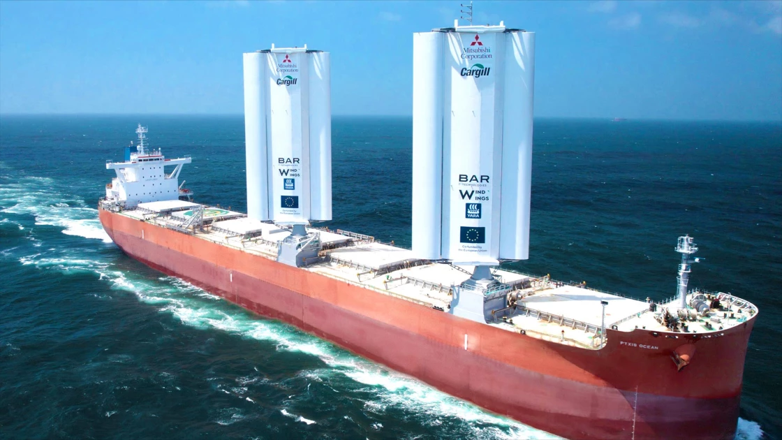 Το πρώτο φορτηγό πλοίο με αιολικά ιστία ξεκίνησε το παρθενικό του ταξίδι