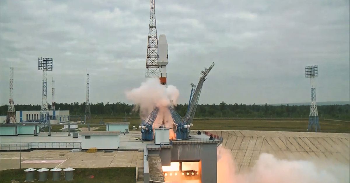 Το ρωσικό διαστημικό σκάφος Luna-25 «έπαψε να υπάρχει» μετά τη σύγκρουση με τη Σελήνη.
