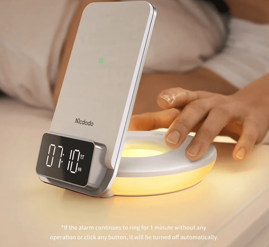 , [#Ιστορικό_Χαμηλό] MCDODO CH-1610: “ΜΑΚΝΤΟΝΤΟ” 4 σε 1 εξαιρετικό Gadgetάκι – Ασύρματος φορτιστής, Night Light, stand και ρολόι/ξυπνητήρι, TechWar.gr