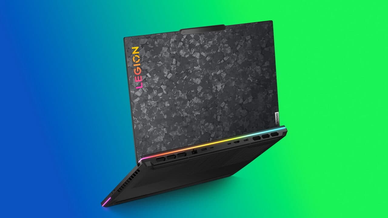 , Κορυφαίο gaming laptop με υδρόψυξη και κατασκευή από σφυρήλατο ανθρακόνημα, TechWar.gr