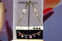 , Ζωντανή συλλογή φωτογραφιών Honor V Purse concept, TechWar.gr