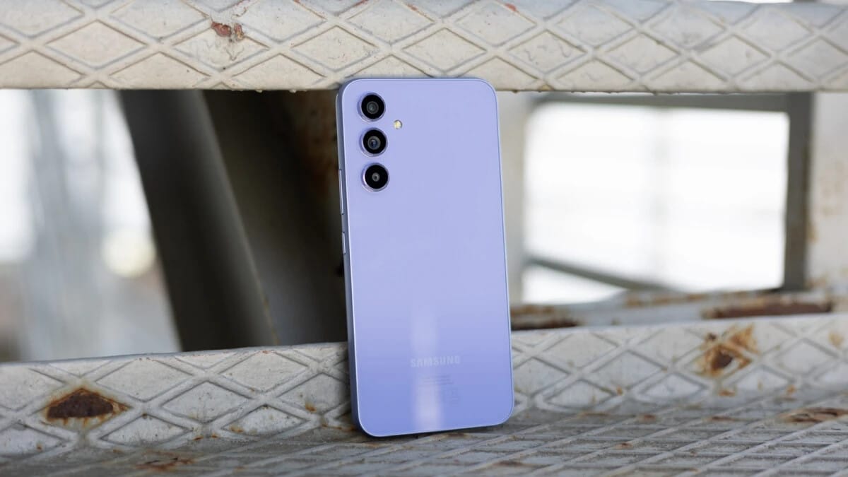 Save on the Galaxy A54, Samsung's latest mid-ranger; grab one from Amazon