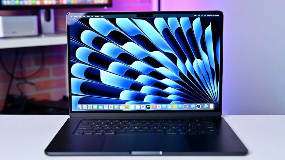 Η Apple ετοιμάζει φθηνότερο MacBook για να ανταγωνιστεί τα Chromebooks