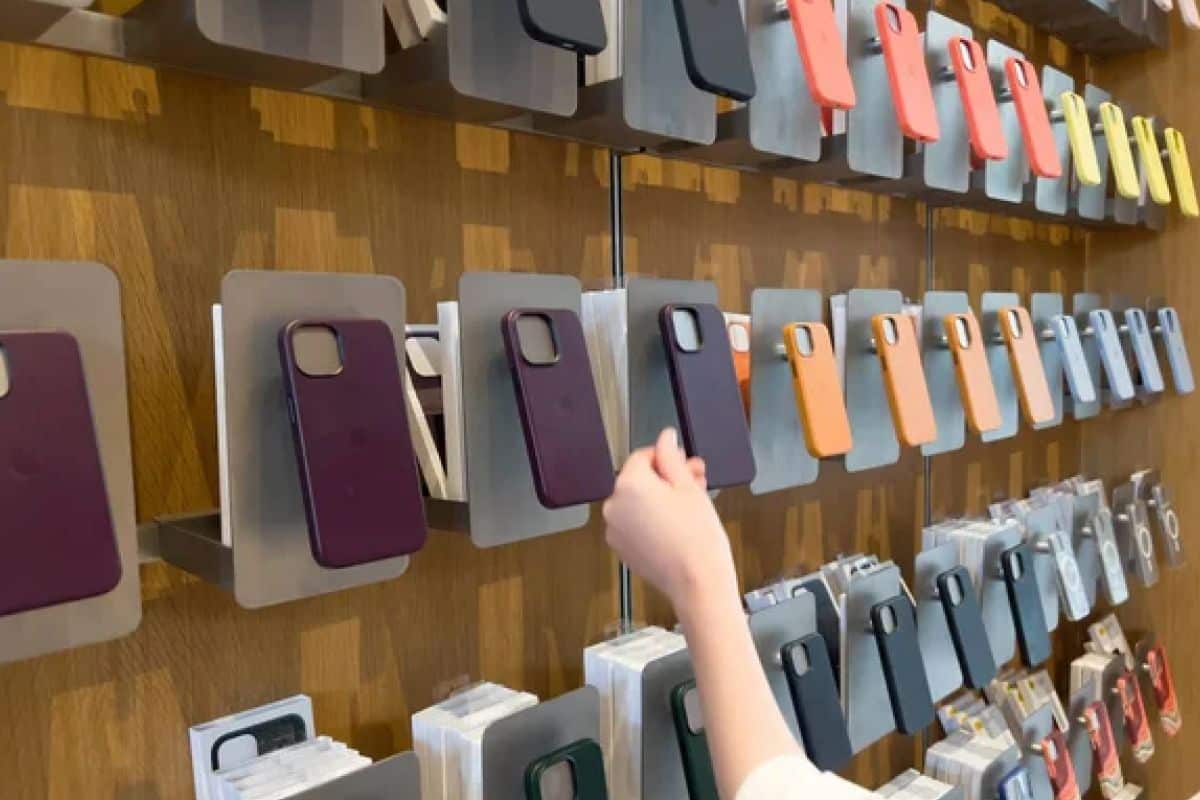 Η Apple θα διακόψει τις θήκες για iPhone από σιλικόνη μετά το τσεκούρι των δερμάτινων αξεσουάρ, ισχυρίζεται ο διαρρήκτης
