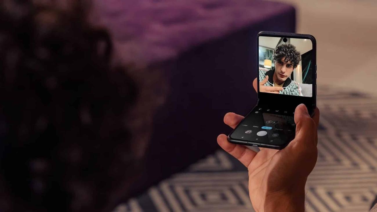 Η Google ενδέχεται σύντομα να σας επιτρέψει να μετακινήσετε βιντεοκλήσεις στο tablet ή στην έξυπνη οθόνη σας