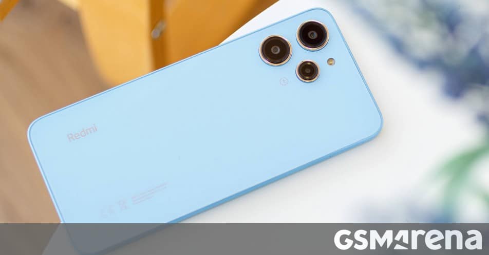 Η Xiaomi πουλά 1 εκατομμύριο smartphone της σειράς Redmi 12 στην Ινδία σε ένα μήνα