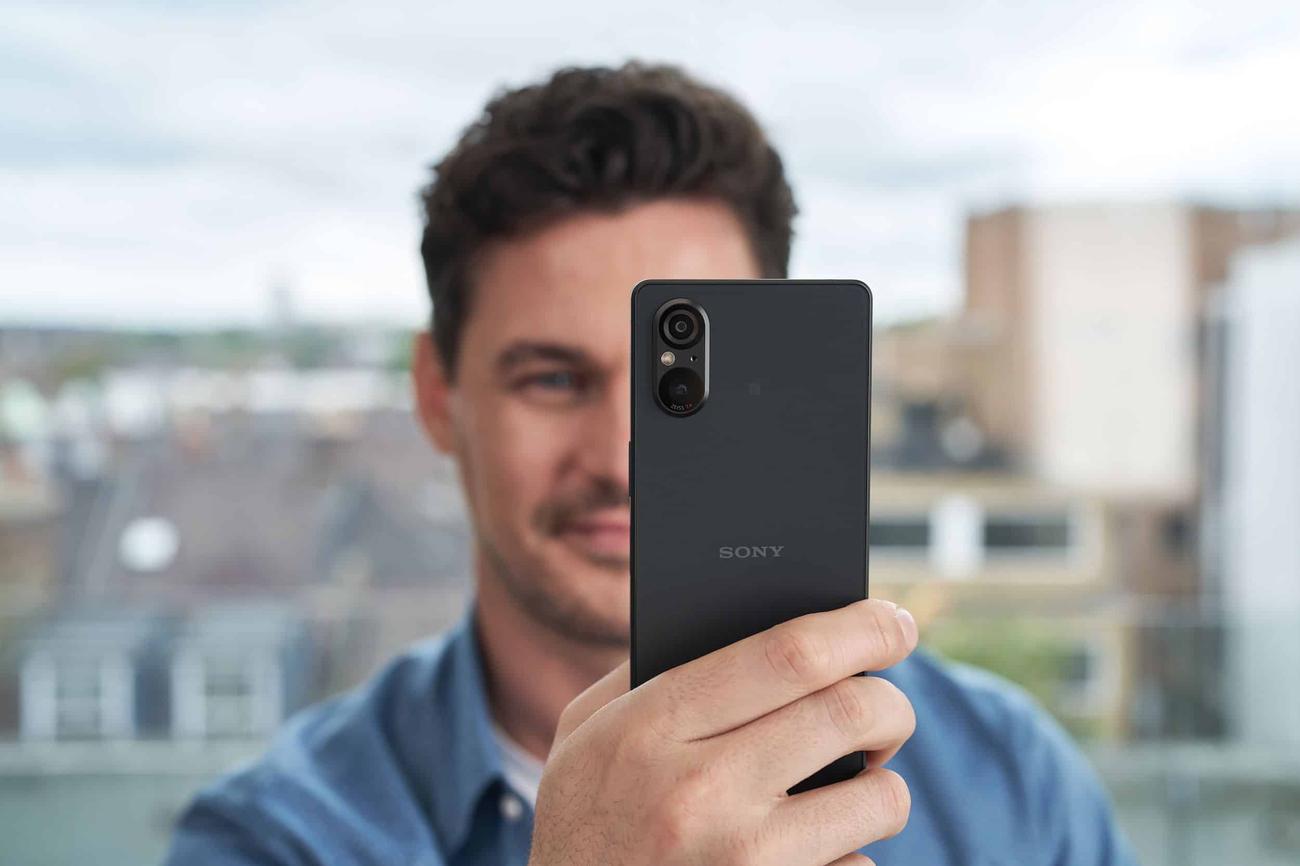 Το Sony Xperia 5 V είναι η συμπαγής ναυαρχίδα που ήθελαν πάντα οι λάτρεις των τηλεφώνων Android
