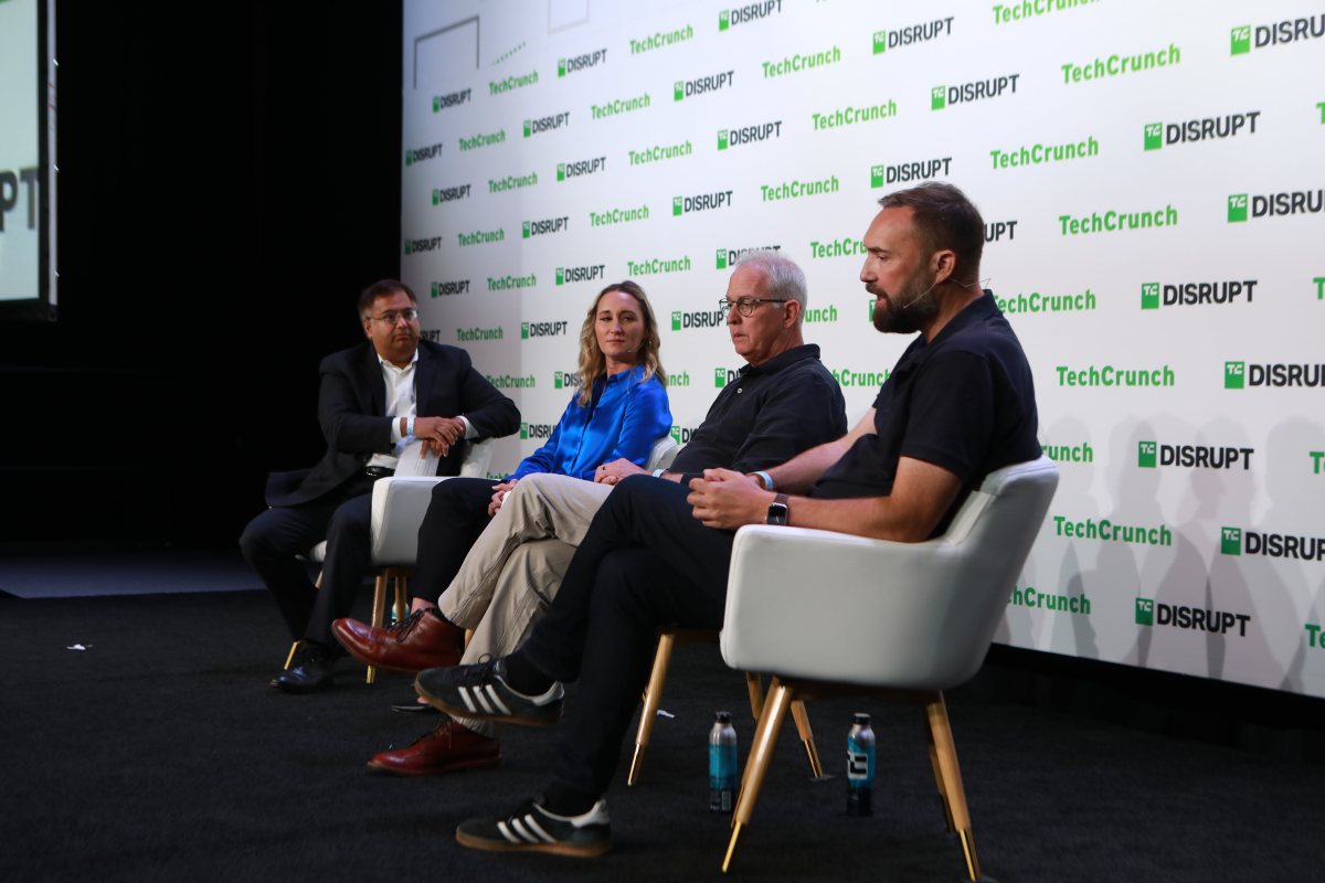 Το επιχειρηματικό κεφάλαιο ανοίγει τις πύλες για την αμυντική τεχνολογία
