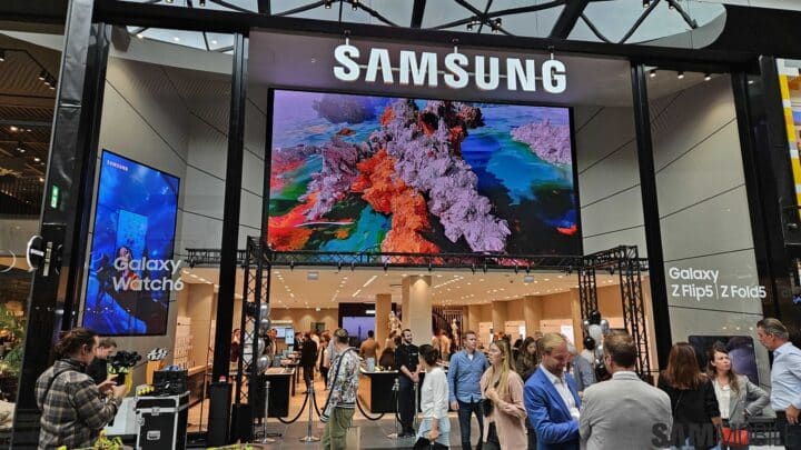 Samsung Netherlands Westfield Mall store 3